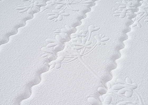 L'OEM gélifient le matelas infusé de mousse de mémoire, le Roi silencieux Size Mattress de qualité d'hôtel